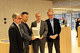 Consegna dei certificati Minergie-P-ECO e SNBS-Edificio ORO alla nuova sede della Banca Raiffeisen Colline del Ceresio